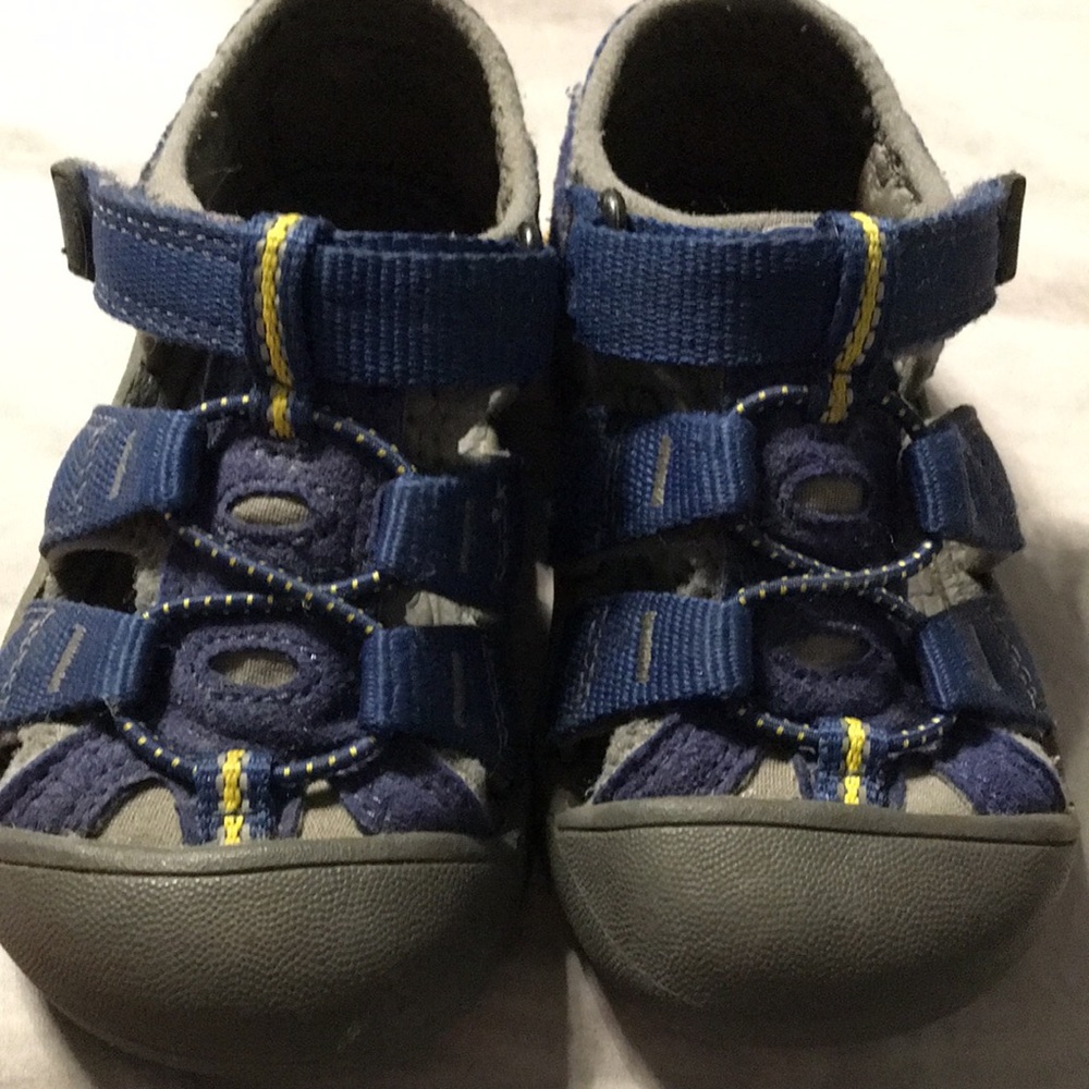 Keen Newport toddler sandals - size 7